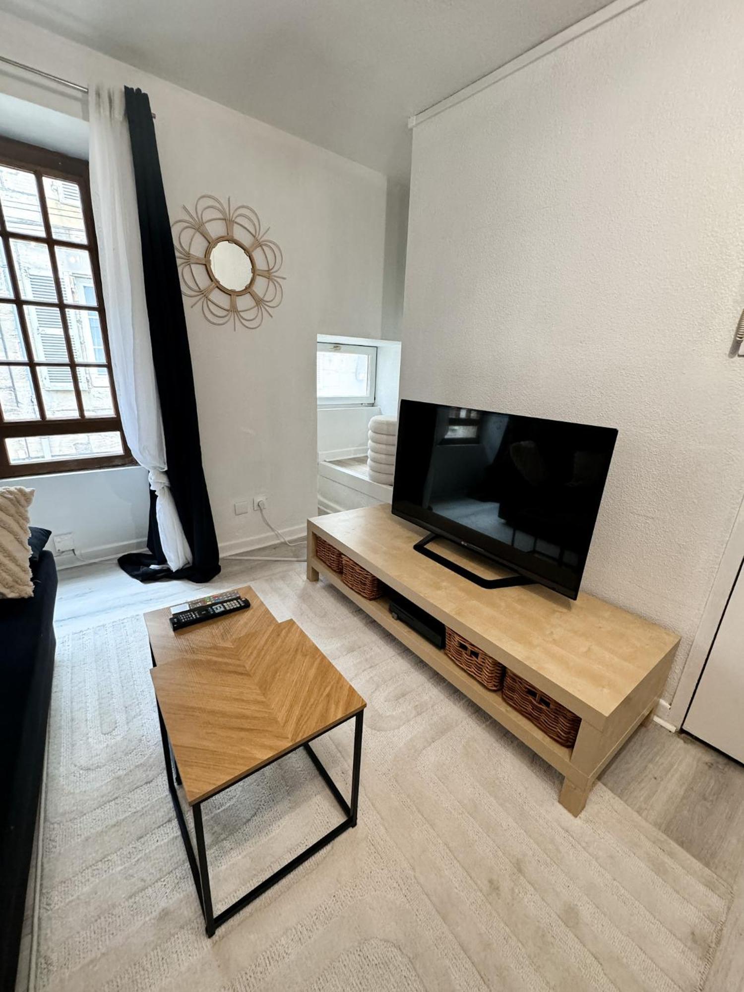 Appartement Cosy En Hyper-Centre Brive-la-Gaillarde Extérieur photo
